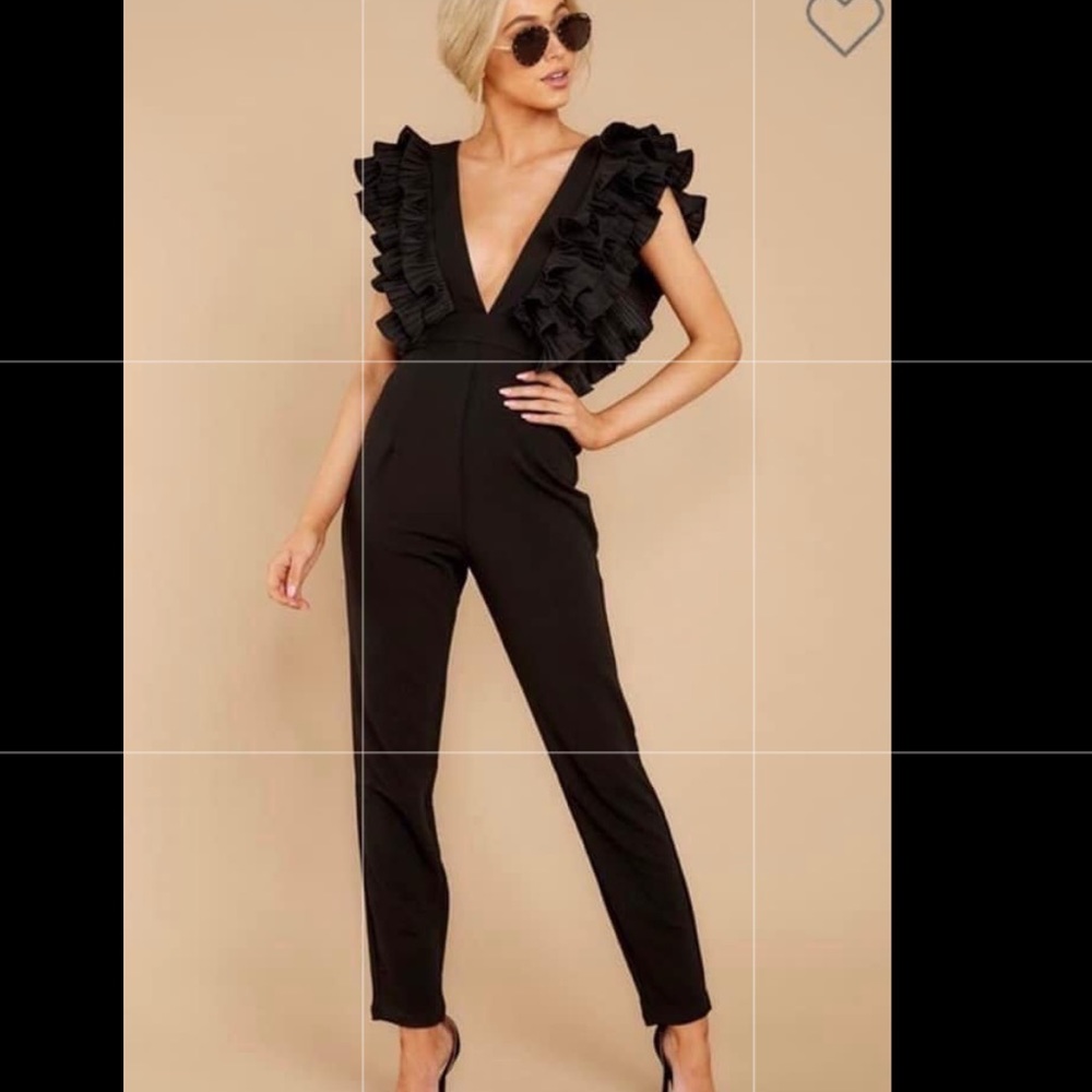 NWT Deep Plunge Ruffle Jumpsuit 🔥